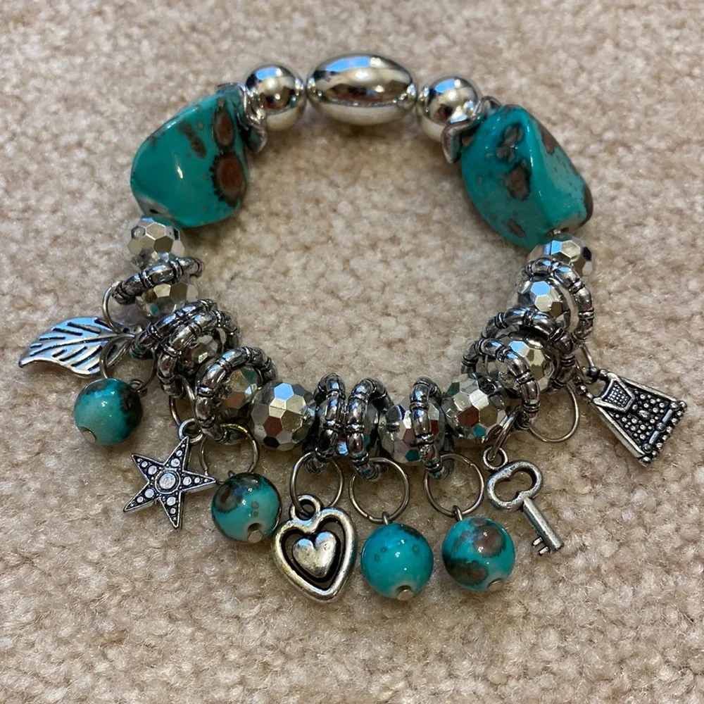 Turquoise and silver stretchy bracelet for women